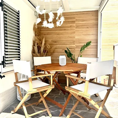 Palmitas, Casettina Indipendente Con Giardino * Riccione