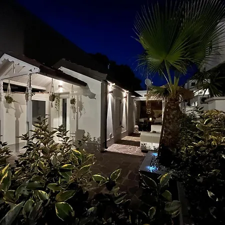 Palmitas, Casettina Indipendente Con Giardino