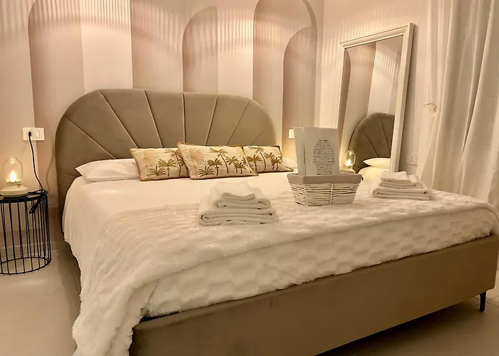 아파트 Palmitas, Casettina Indipendente Con Giardino 리치오네