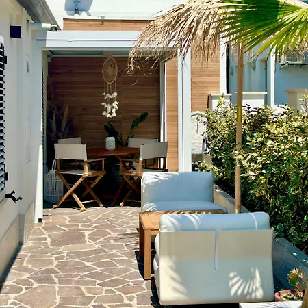 Apartment Palmitas, Casettina Indipendente Con Giardino Riccione