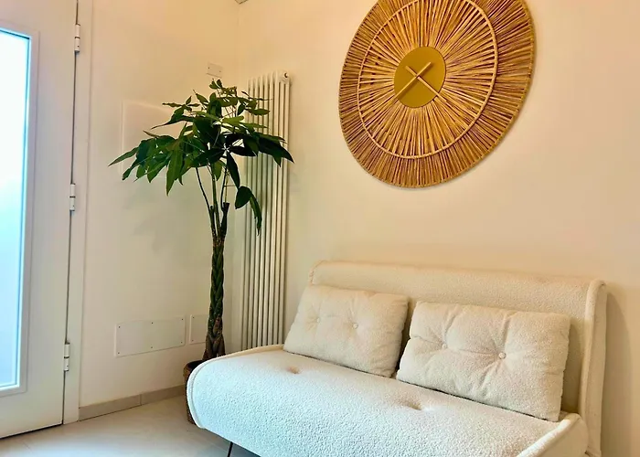 דירה Palmitas, Casettina Indipendente Con Giardino ריצ'יונה