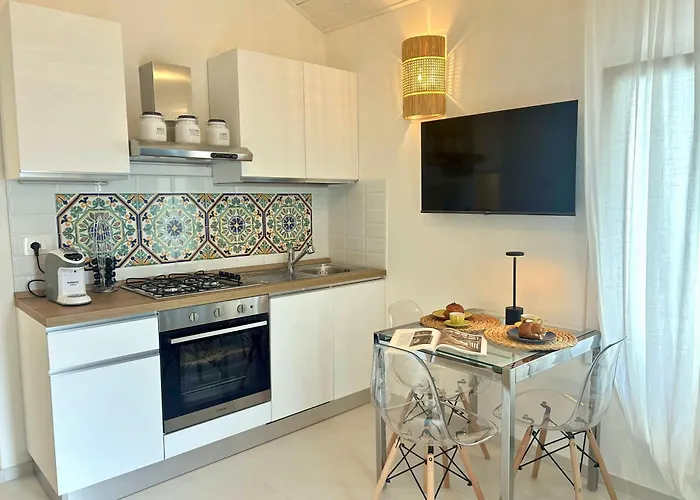 דירה Palmitas, Casettina Indipendente Con Giardino